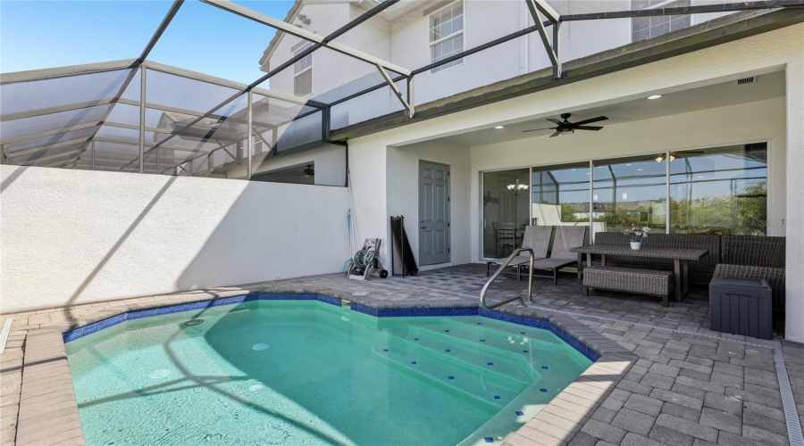 Davenport, Florida 33896, 4 Bedrooms Bedrooms, ,4 Bathroomsbathrooms,Residential,For Sale,Captiva,Mfrs5125859