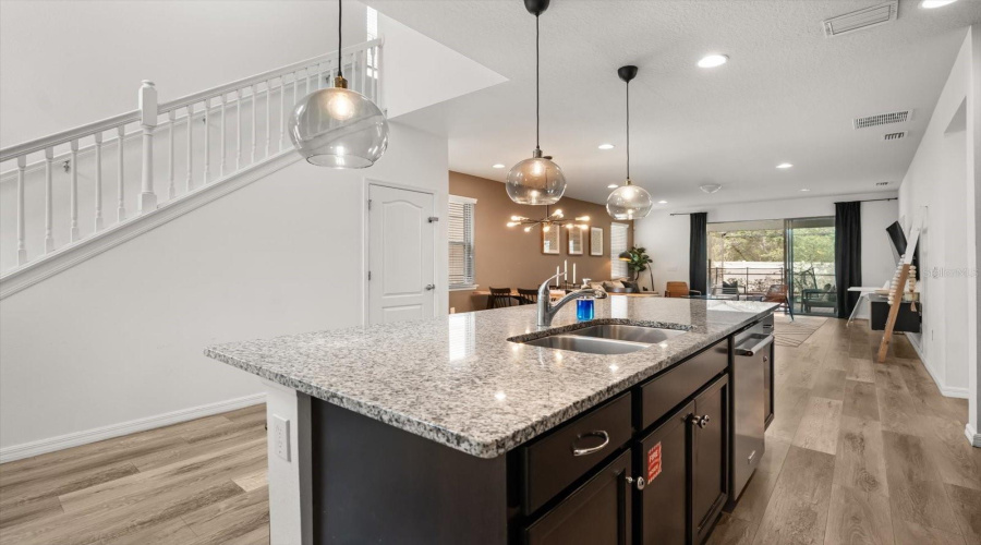 Kissimmee, Florida 34747, 6 Bedrooms Bedrooms, ,4 Bathroomsbathrooms,Residential,For Sale,Nice,Mfro6303942