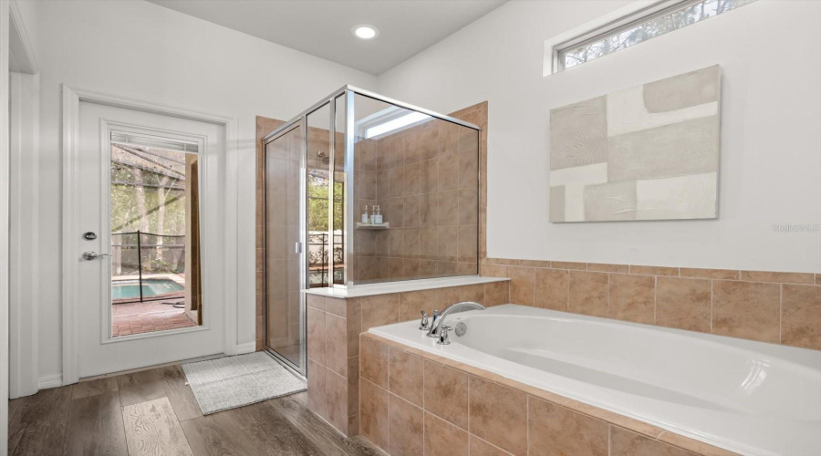 Kissimmee, Florida 34747, 6 Bedrooms Bedrooms, ,4 Bathroomsbathrooms,Residential,For Sale,Nice,Mfro6303942