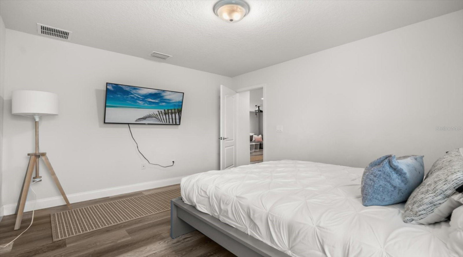 Kissimmee, Florida 34747, 6 Bedrooms Bedrooms, ,4 Bathroomsbathrooms,Residential,For Sale,Nice,Mfro6303942