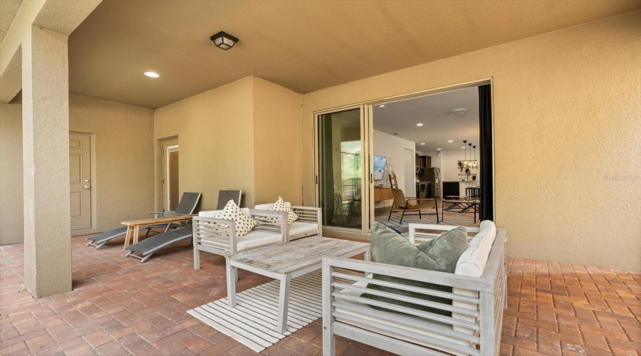 Kissimmee, Florida 34747, 6 Bedrooms Bedrooms, ,4 Bathroomsbathrooms,Residential,For Sale,Nice,Mfro6303942