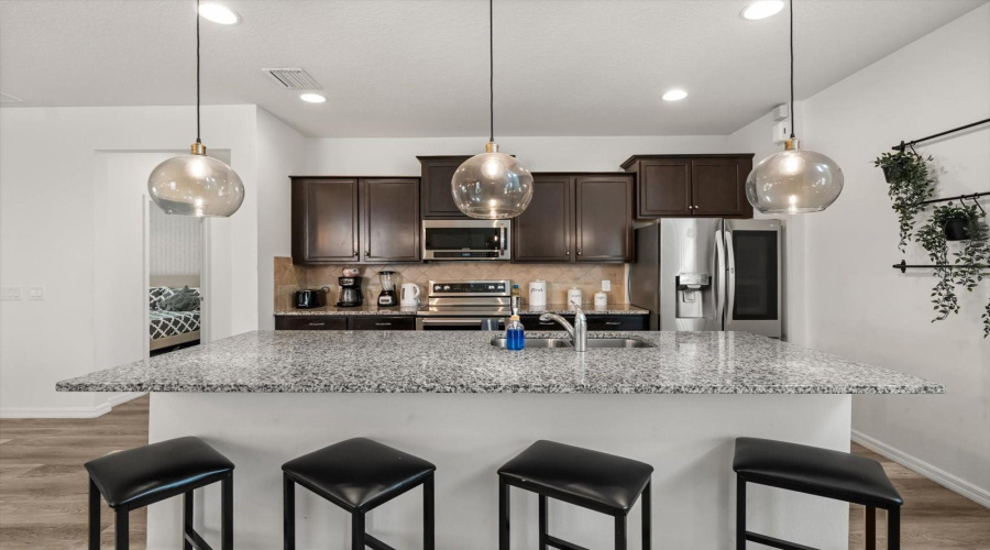 Kissimmee, Florida 34747, 6 Bedrooms Bedrooms, ,4 Bathroomsbathrooms,Residential,For Sale,Nice,Mfro6303942