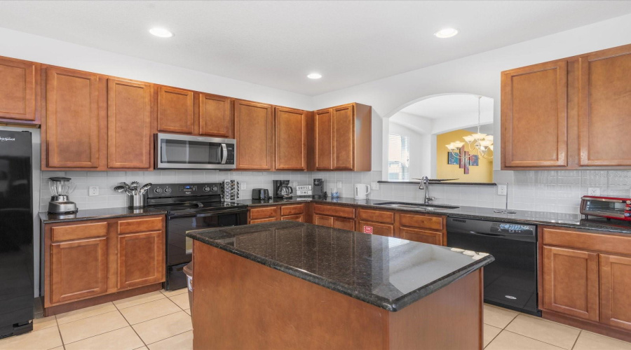 Davenport, Florida 33837, 6 Bedrooms Bedrooms, ,5 Bathroomsbathrooms,Residential,For Sale,Cabello,Mfro6303113