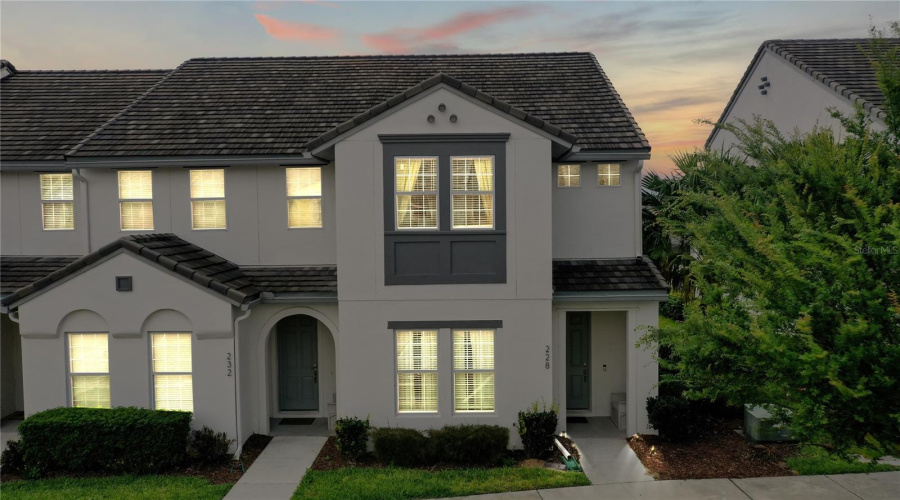 Twilight Front View