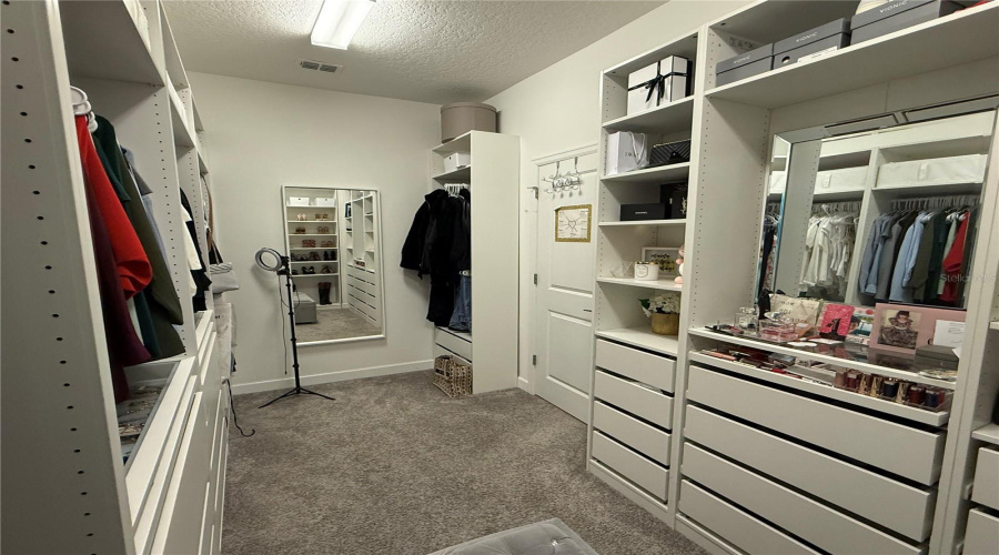 Kissimmee, Florida 34746, 4 Bedrooms Bedrooms, ,3 Bathroomsbathrooms,Residential,For Sale,Wordsmith,Mfro6304583