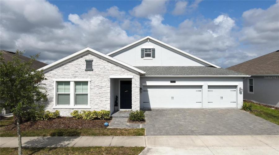 Kissimmee, Florida 34746, 4 Bedrooms Bedrooms, ,3 Bathroomsbathrooms,Residential,For Sale,Wordsmith,Mfro6304583