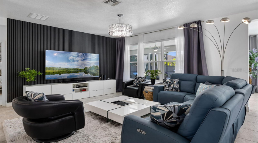 Orlando, Florida 32836, 4 Bedrooms Bedrooms, ,2 Bathroomsbathrooms,Residential,For Sale,Wakeworth,Mfro6304215
