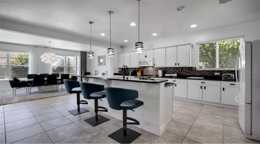 Orlando, Florida 32836, 4 Bedrooms Bedrooms, ,2 Bathroomsbathrooms,Residential,For Sale,Wakeworth,Mfro6304215