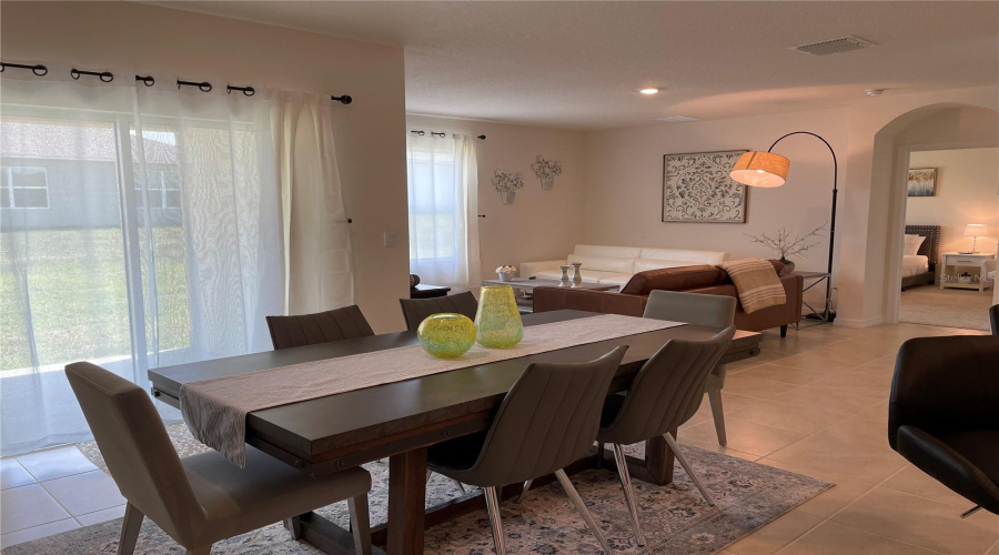 Davenport, Florida 33837, 4 Bedrooms Bedrooms, ,2 Bathroomsbathrooms,Residential,For Sale,Magnolia,Mfrr4909273