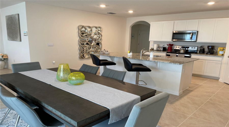 Davenport, Florida 33837, 4 Bedrooms Bedrooms, ,2 Bathroomsbathrooms,Residential,For Sale,Magnolia,Mfrr4909273