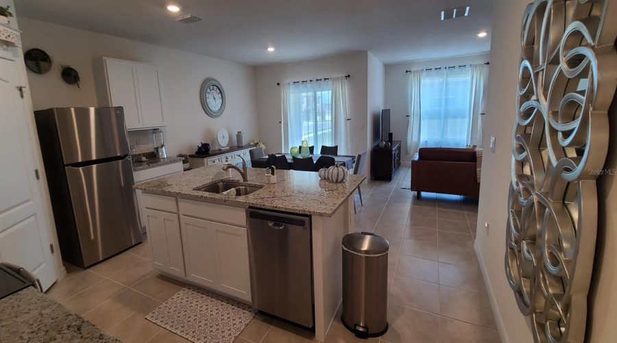 Davenport, Florida 33837, 4 Bedrooms Bedrooms, ,2 Bathroomsbathrooms,Residential,For Sale,Magnolia,Mfrr4909273