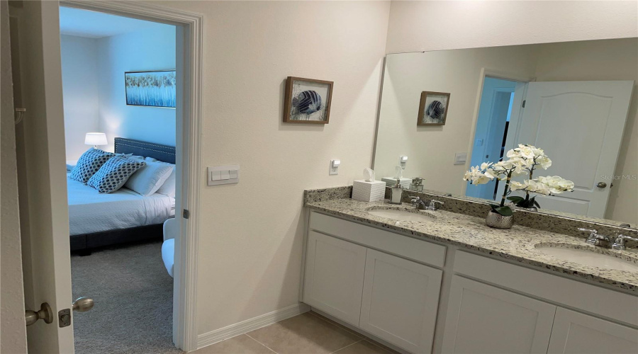 Davenport, Florida 33837, 4 Bedrooms Bedrooms, ,2 Bathroomsbathrooms,Residential,For Sale,Magnolia,Mfrr4909273