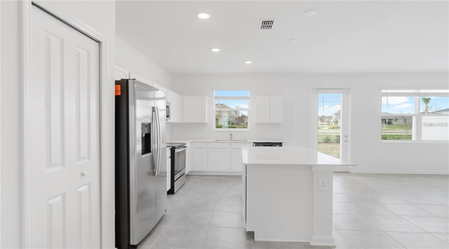 Davenport, Florida 33896, 3 Bedrooms Bedrooms, ,2 Bathroomsbathrooms,Residential,For Sale,Bogey,Mfro6304602
