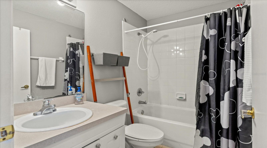 Davenport, Florida 33897, 4 Bedrooms Bedrooms, ,3 Bathroomsbathrooms,Residential,For Sale,Orchid,Mfro6304710