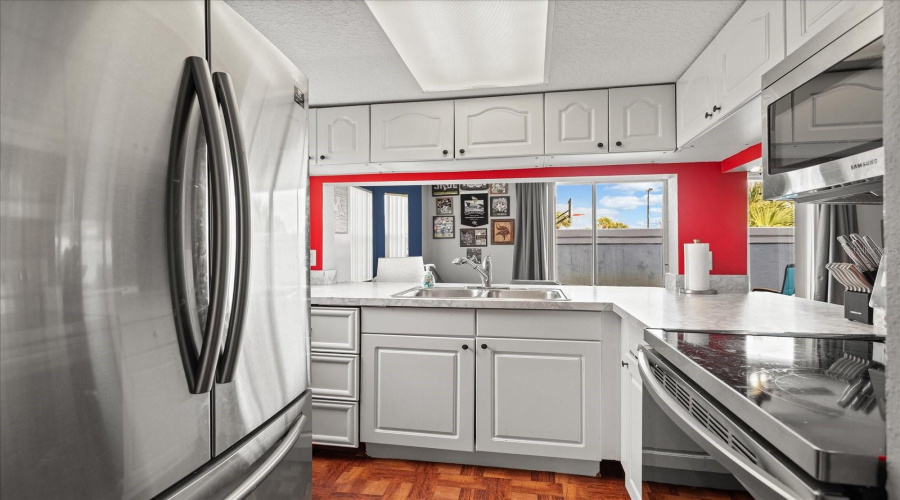 Davenport, Florida 33897, 4 Bedrooms Bedrooms, ,3 Bathroomsbathrooms,Residential,For Sale,Orchid,Mfro6304710