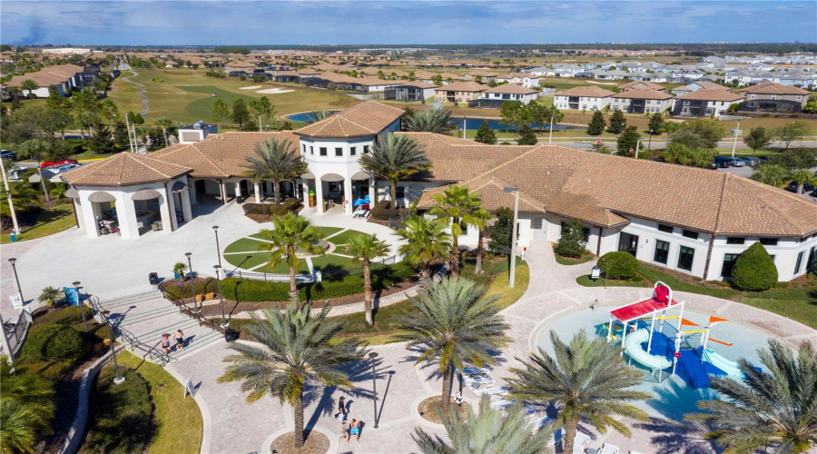 Davenport, Florida 33896, 9 Bedrooms Bedrooms, ,5 Bathroomsbathrooms,Residential,For Sale,Thunderbird,Mfro6303142