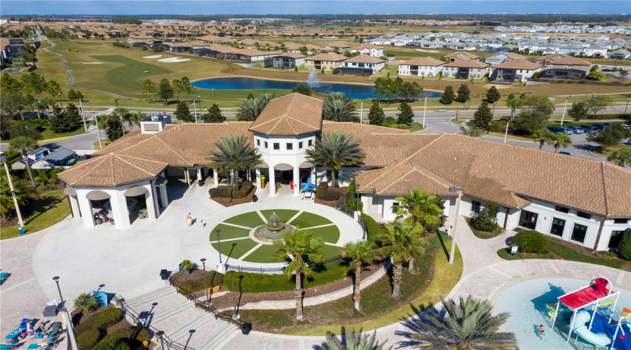 Davenport, Florida 33896, 9 Bedrooms Bedrooms, ,5 Bathroomsbathrooms,Residential,For Sale,Thunderbird,Mfro6303142