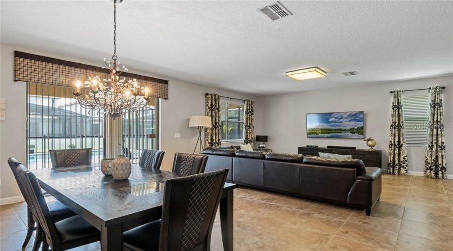 Davenport, Florida 33896, 9 Bedrooms Bedrooms, ,5 Bathroomsbathrooms,Residential,For Sale,Thunderbird,Mfro6303142