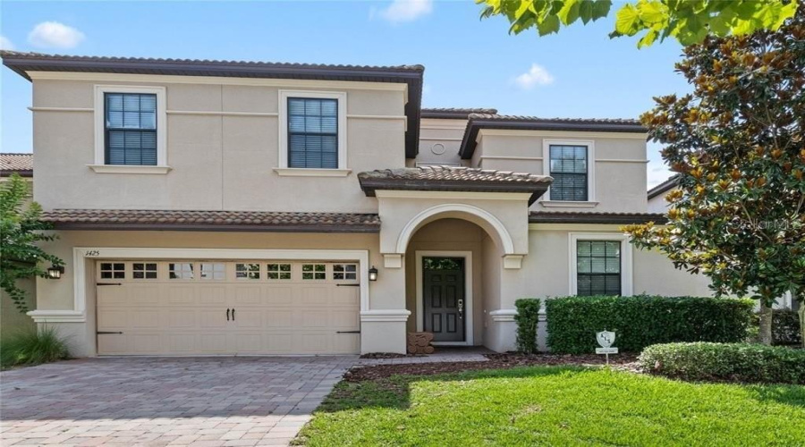 Davenport, Florida 33896, 9 Bedrooms Bedrooms, ,5 Bathroomsbathrooms,Residential,For Sale,Thunderbird,Mfro6303142
