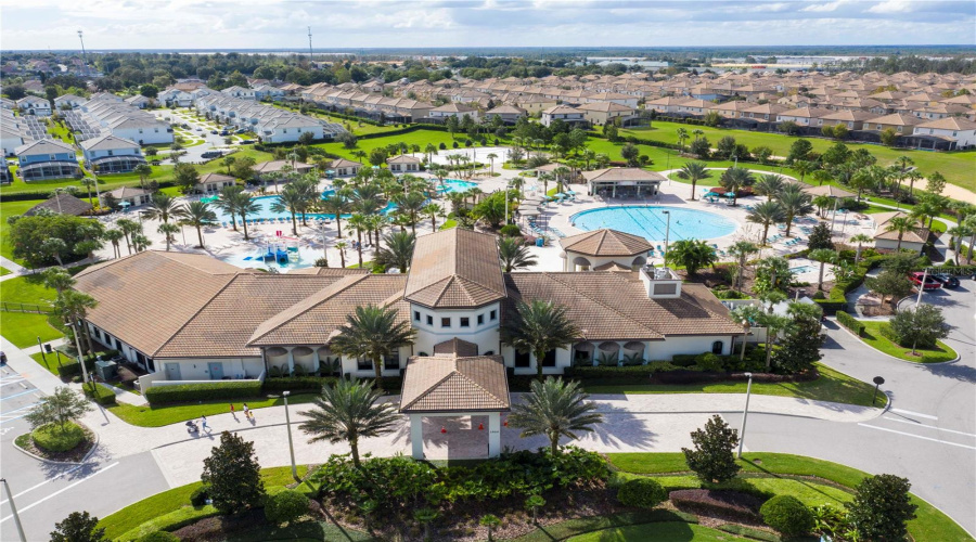 Davenport, Florida 33896, 9 Bedrooms Bedrooms, ,5 Bathroomsbathrooms,Residential,For Sale,Thunderbird,Mfro6303142