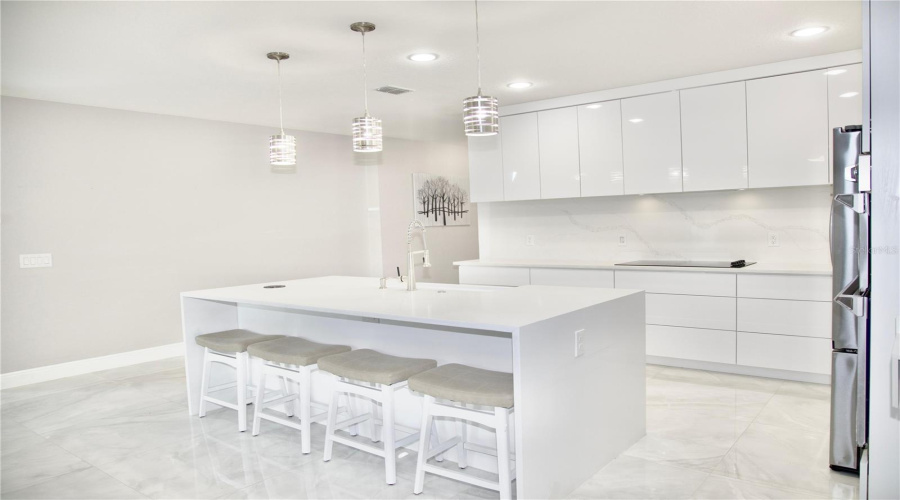 Davenport, Florida 33837, 4 Bedrooms Bedrooms, ,2 Bathroomsbathrooms,Residential,For Sale,Whispering Pines Way,Mfrs5125917