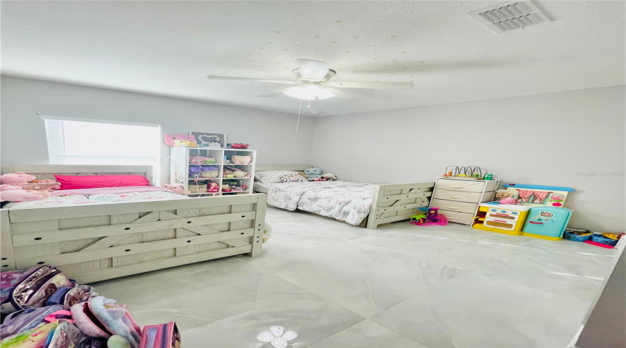 Davenport, Florida 33837, 4 Bedrooms Bedrooms, ,2 Bathroomsbathrooms,Residential,For Sale,Whispering Pines Way,Mfrs5125917