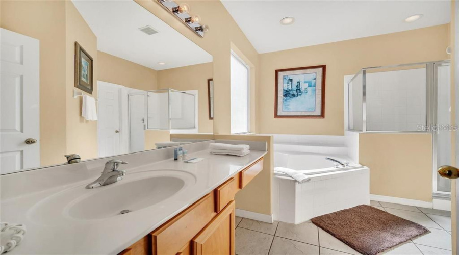 Kissimmee, Florida 34747, 7 Bedrooms Bedrooms, ,4 Bathroomsbathrooms,Residential,For Sale,Emerald Island,Mfrs5125976