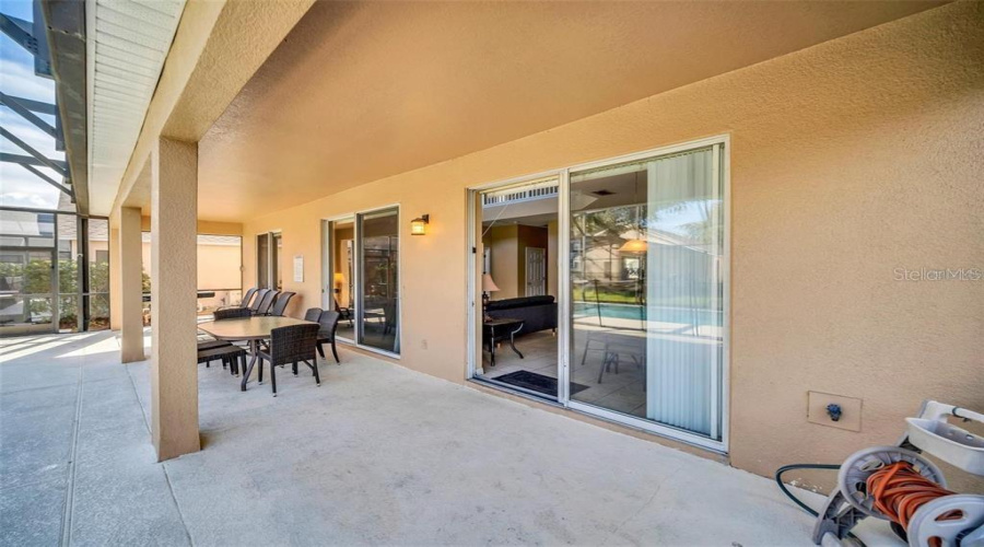 Kissimmee, Florida 34747, 7 Bedrooms Bedrooms, ,4 Bathroomsbathrooms,Residential,For Sale,Emerald Island,Mfrs5125976