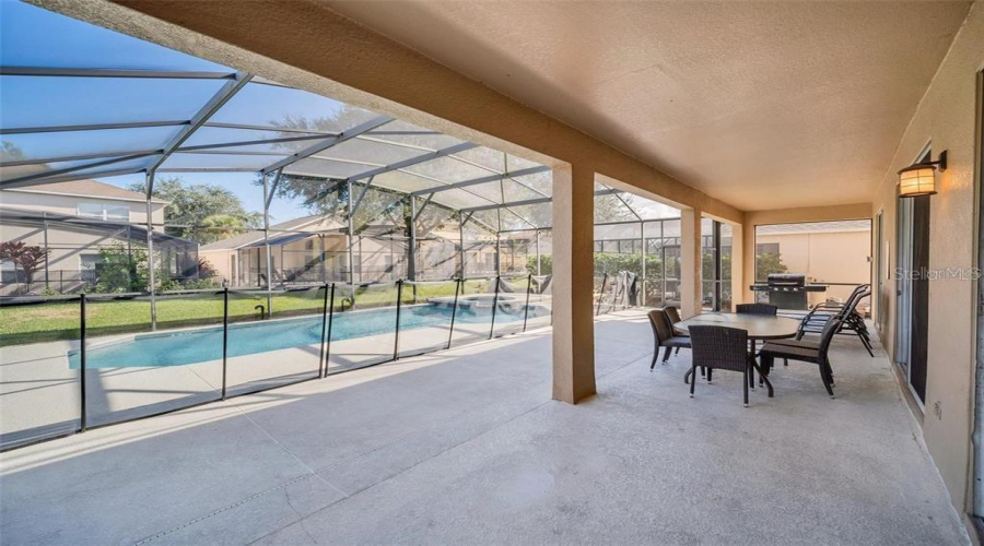 Kissimmee, Florida 34747, 7 Bedrooms Bedrooms, ,4 Bathroomsbathrooms,Residential,For Sale,Emerald Island,Mfrs5125976