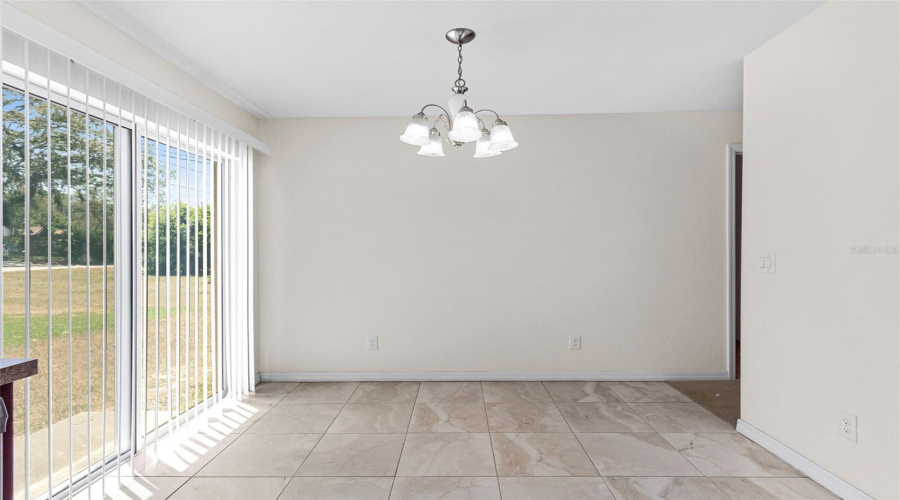 Davenport, Florida 33837, 4 Bedrooms Bedrooms, ,2 Bathroomsbathrooms,Residential,For Sale,Bay,Mfrl4952577