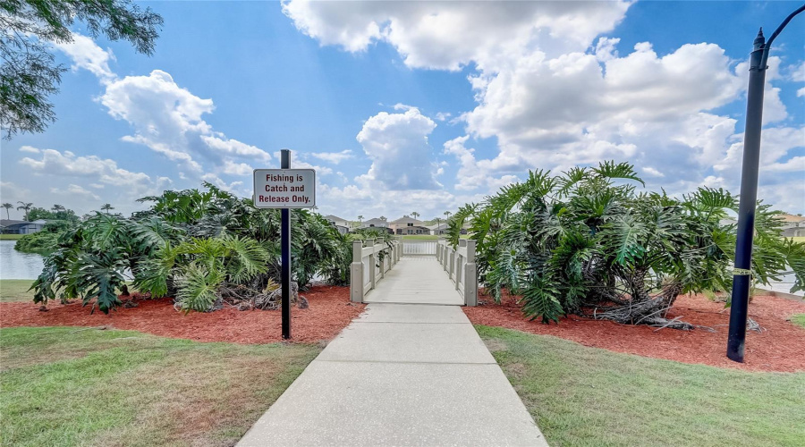 Kissimmee, Florida 34746, 3 Bedrooms Bedrooms, ,2 Bathroomsbathrooms,Residential,For Sale,Park Ridge,Mfro6304327