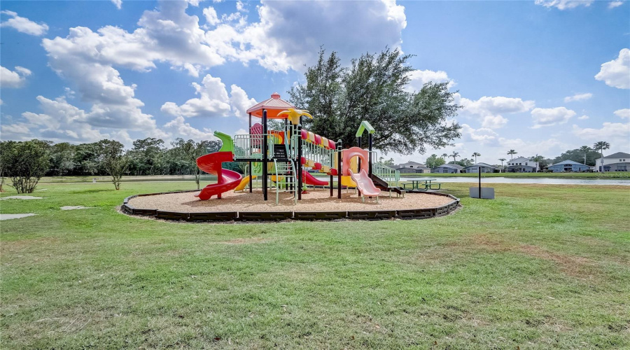 Kissimmee, Florida 34746, 3 Bedrooms Bedrooms, ,2 Bathroomsbathrooms,Residential,For Sale,Park Ridge,Mfro6304327