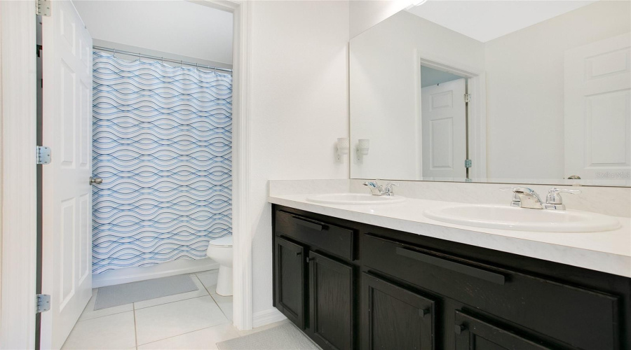 Davenport, Florida 33897, 4 Bedrooms Bedrooms, ,2 Bathroomsbathrooms,Residential,For Sale,Williamson,Mfrg5095111