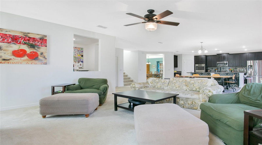 Davenport, Florida 33897, 4 Bedrooms Bedrooms, ,2 Bathroomsbathrooms,Residential,For Sale,Williamson,Mfrg5095111