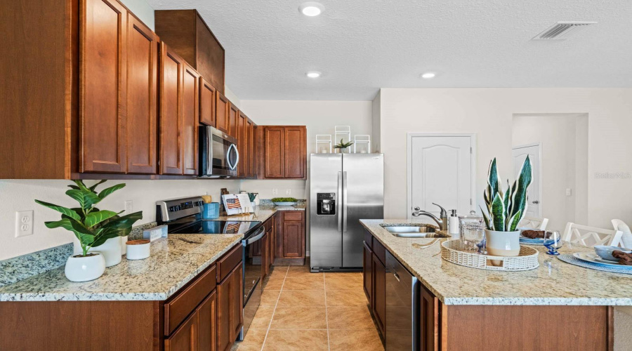 Davenport, Florida 33837, 3 Bedrooms Bedrooms, ,2 Bathroomsbathrooms,Residential,For Sale,Tongass,Mfro6249010