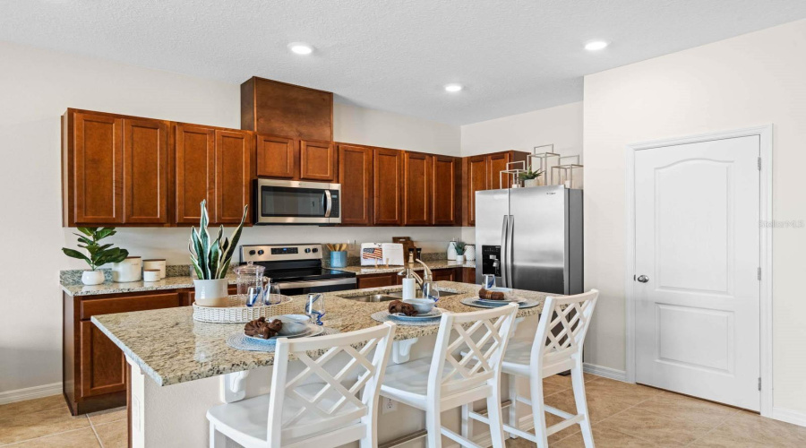 Davenport, Florida 33837, 3 Bedrooms Bedrooms, ,2 Bathroomsbathrooms,Residential,For Sale,Tongass,Mfro6249010