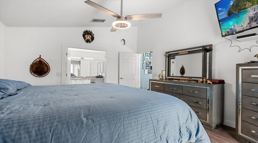 Davenport, Florida 33896, 4 Bedrooms Bedrooms, ,3 Bathroomsbathrooms,Residential,For Sale,Windsor,Mfrtb8379876