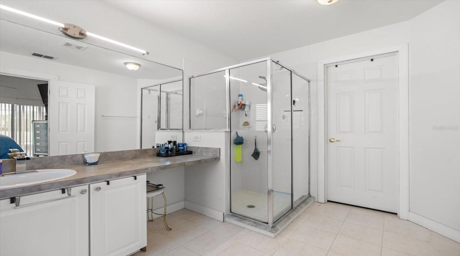 Davenport, Florida 33896, 4 Bedrooms Bedrooms, ,3 Bathroomsbathrooms,Residential,For Sale,Windsor,Mfrtb8379876
