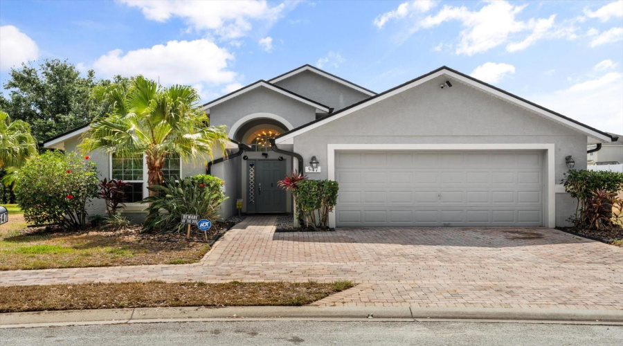 Davenport, Florida 33896, 4 Bedrooms Bedrooms, ,3 Bathroomsbathrooms,Residential,For Sale,Windsor,Mfrtb8379876