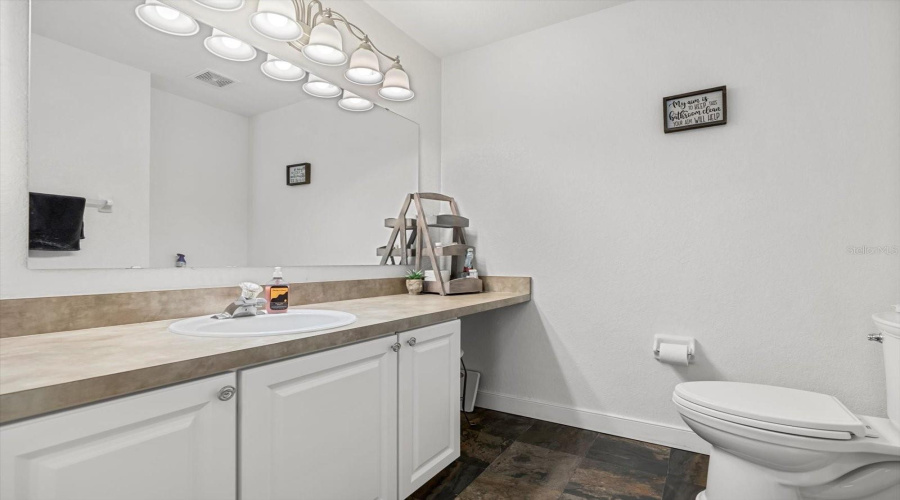 Davenport, Florida 33896, 4 Bedrooms Bedrooms, ,3 Bathroomsbathrooms,Residential,For Sale,Windsor,Mfrtb8379876