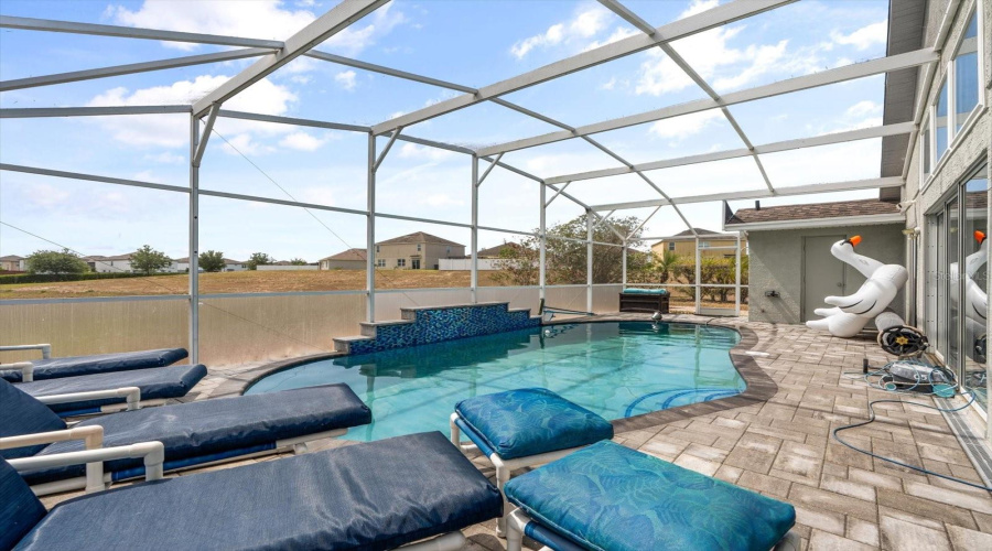 Davenport, Florida 33896, 4 Bedrooms Bedrooms, ,3 Bathroomsbathrooms,Residential,For Sale,Windsor,Mfrtb8379876