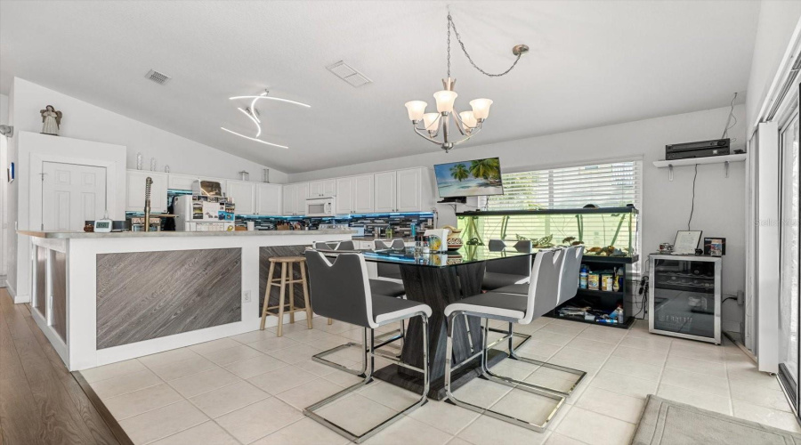 Davenport, Florida 33896, 4 Bedrooms Bedrooms, ,3 Bathroomsbathrooms,Residential,For Sale,Windsor,Mfrtb8379876