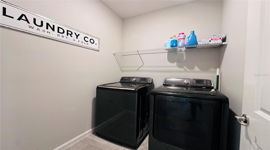 Davenport, Florida 33837, 4 Bedrooms Bedrooms, ,3 Bathroomsbathrooms,Residential,For Sale,Yorkdale,Mfrs5125843