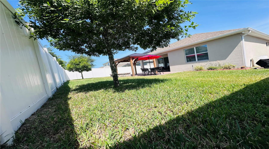 Davenport, Florida 33837, 4 Bedrooms Bedrooms, ,3 Bathroomsbathrooms,Residential,For Sale,Yorkdale,Mfrs5125843