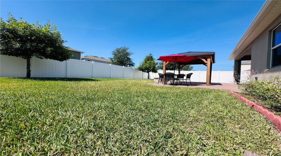 Davenport, Florida 33837, 4 Bedrooms Bedrooms, ,3 Bathroomsbathrooms,Residential,For Sale,Yorkdale,Mfrs5125843