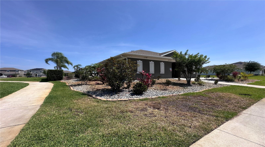 Davenport, Florida 33837, 4 Bedrooms Bedrooms, ,3 Bathroomsbathrooms,Residential,For Sale,Yorkdale,Mfrs5125843