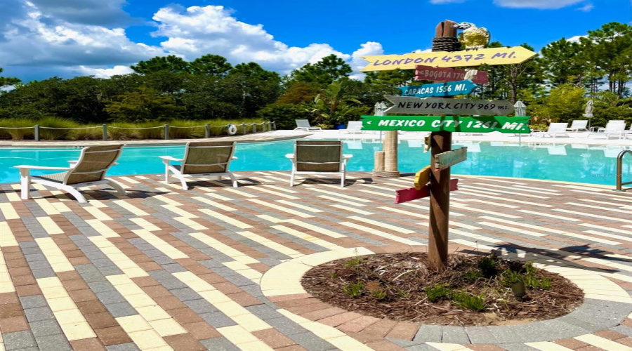 Davenport, Florida 33896, 4 Bedrooms Bedrooms, ,3 Bathroomsbathrooms,Residential,For Sale,Captiva,Mfrs5125742