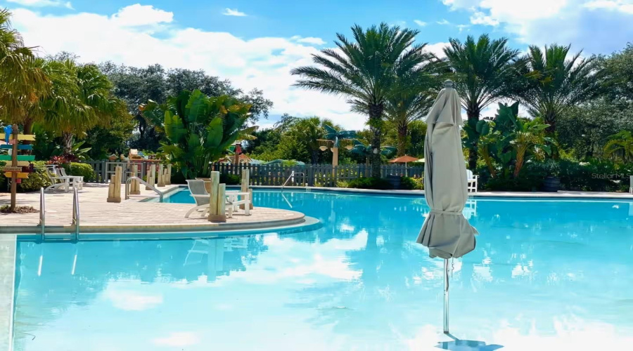 Davenport, Florida 33896, 4 Bedrooms Bedrooms, ,3 Bathroomsbathrooms,Residential,For Sale,Captiva,Mfrs5125742