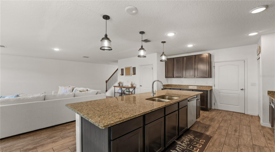 Kissimmee, Florida 34746, 4 Bedrooms Bedrooms, ,2 Bathroomsbathrooms,Residential,For Sale,Canyon Breeze Ave,Mfro6302022