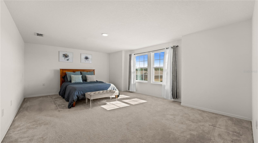 Kissimmee, Florida 34746, 4 Bedrooms Bedrooms, ,2 Bathroomsbathrooms,Residential,For Sale,Canyon Breeze Ave,Mfro6302022